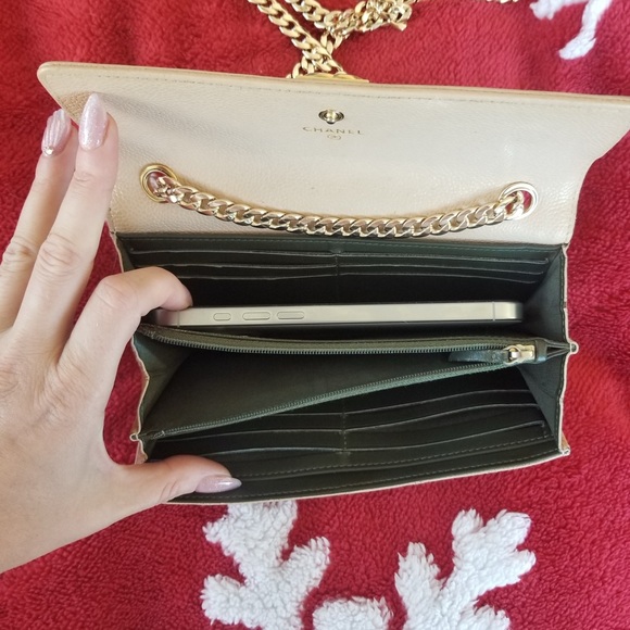 CHANEL Boy Cream Quilted Leather Wallet on Chain - Picture 14 of 14